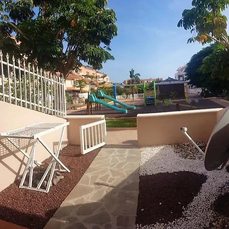 Lägenhet One Bedroom Appartement At Costa Adeje 500 M Away From The Beach With Shared Pool Enclosed Garden And Wifi *